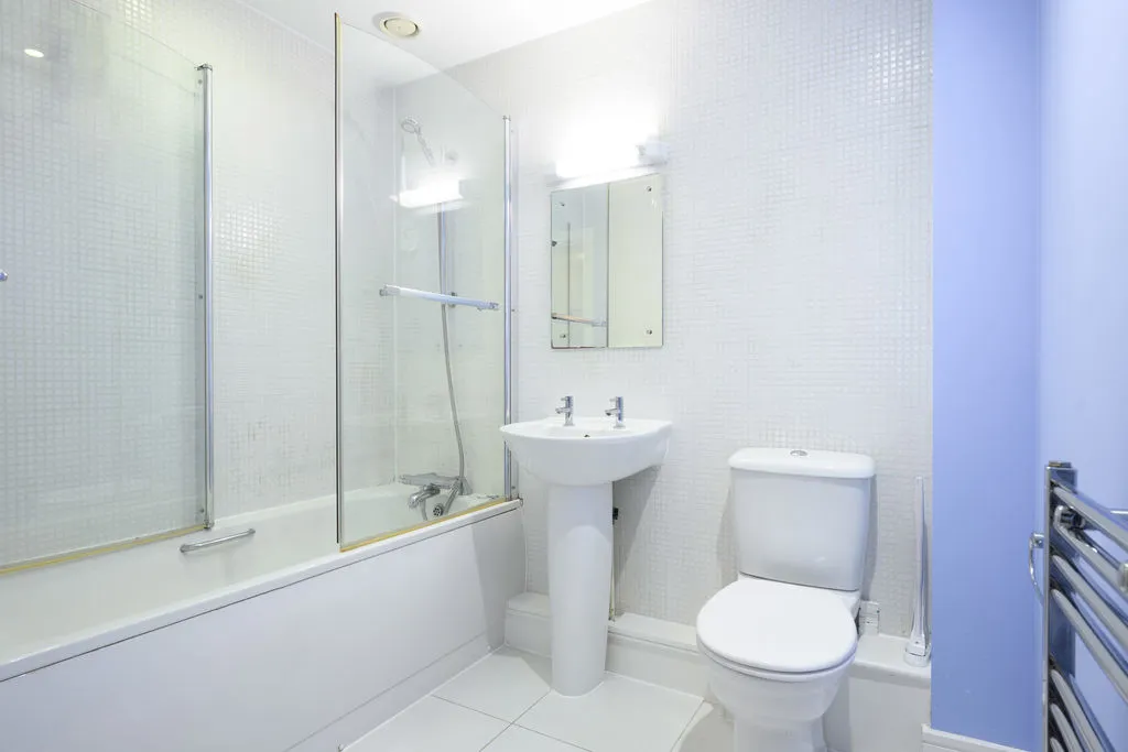 Hepworth Way, Walton-On-Thames, KT12, photo 6