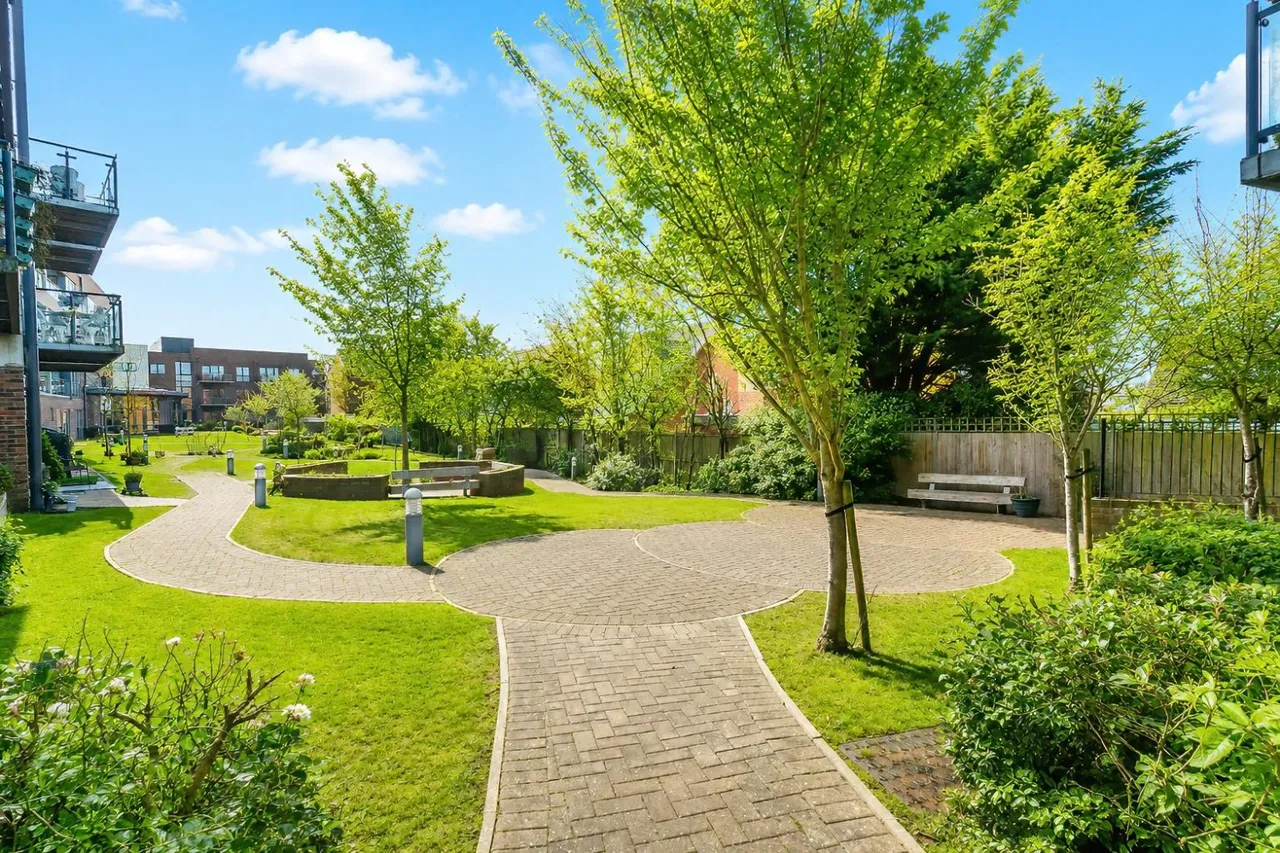 Theedway, Leighton Buzzard, LU7, photo 13