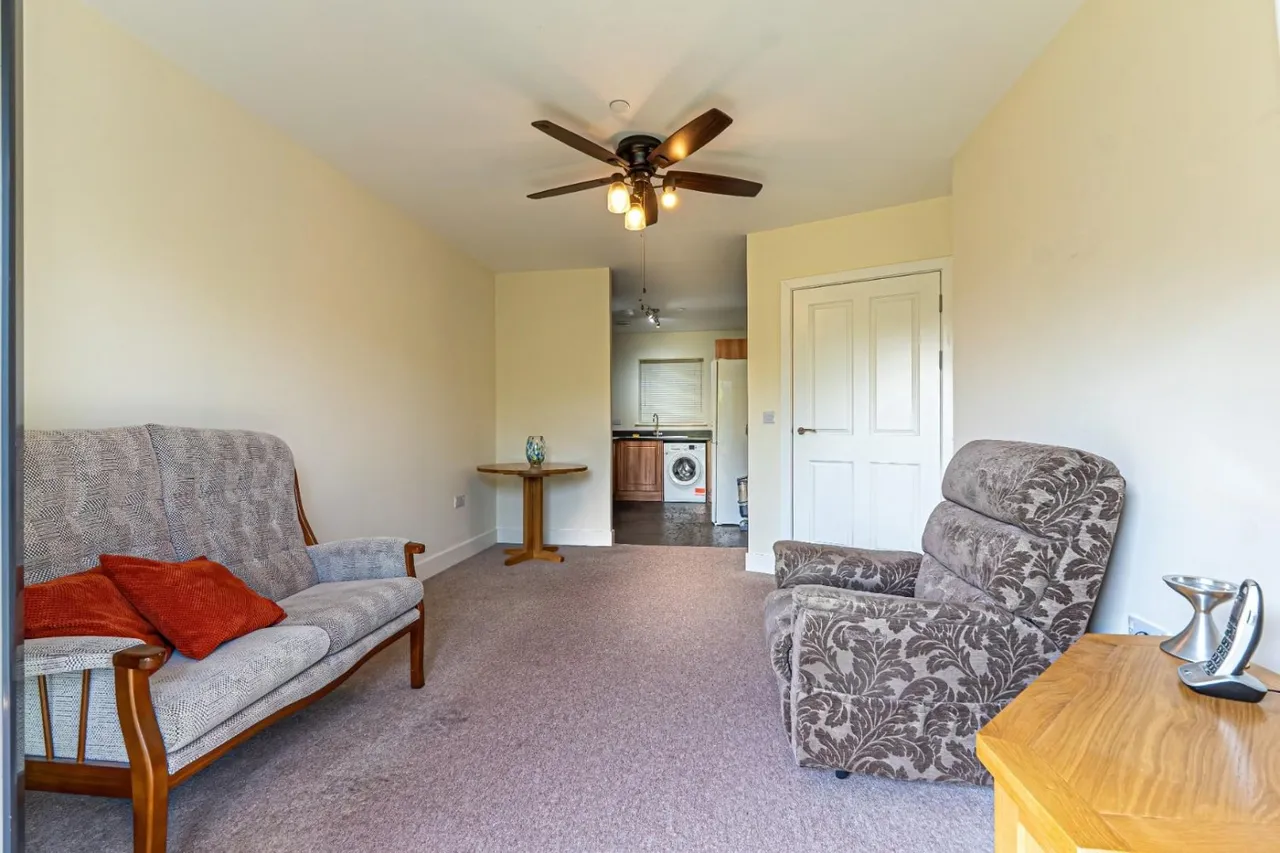 Theedway, Leighton Buzzard, LU7, photo 4