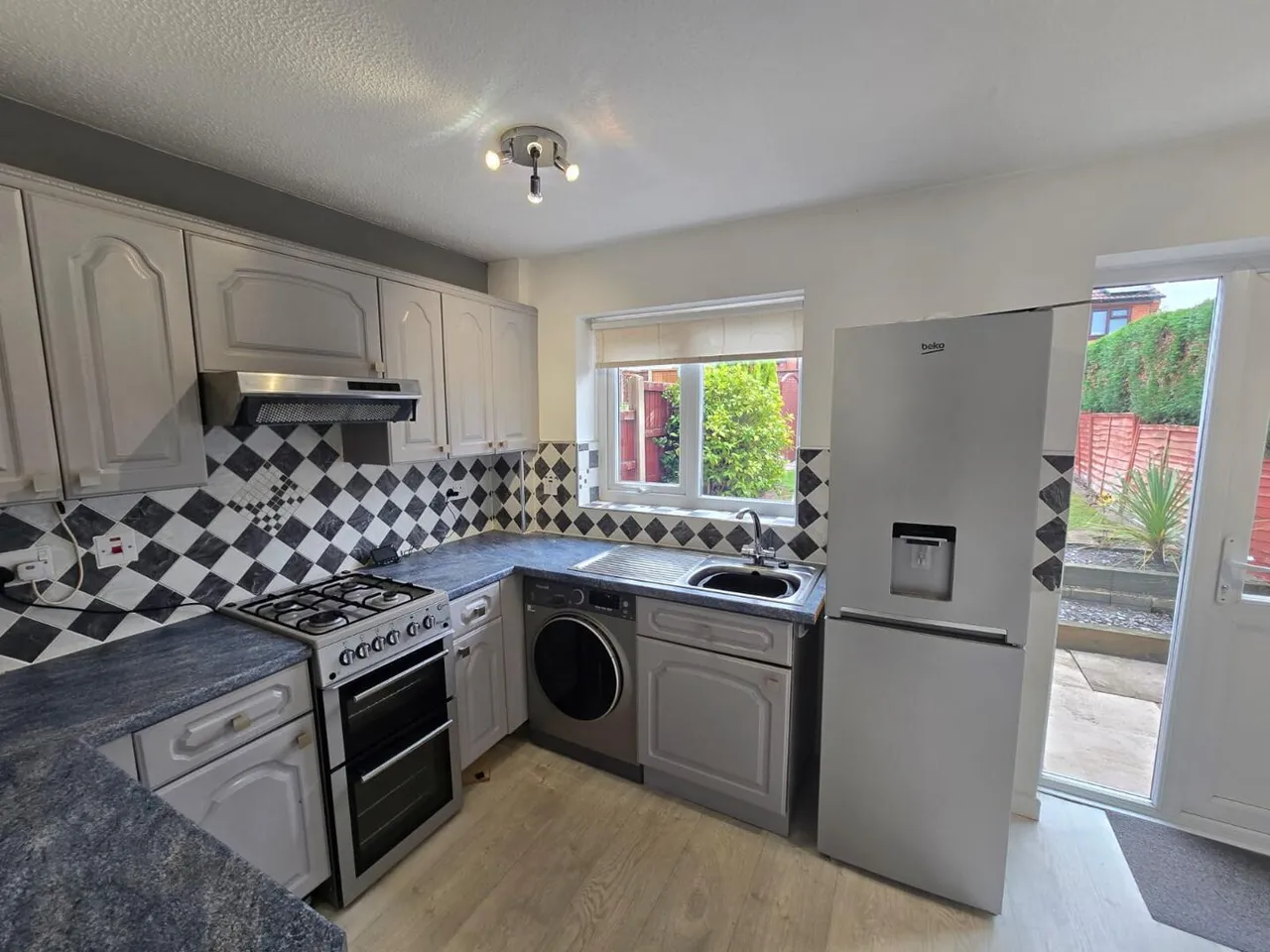 Peregrine Grove, Kidderminster, photo 4