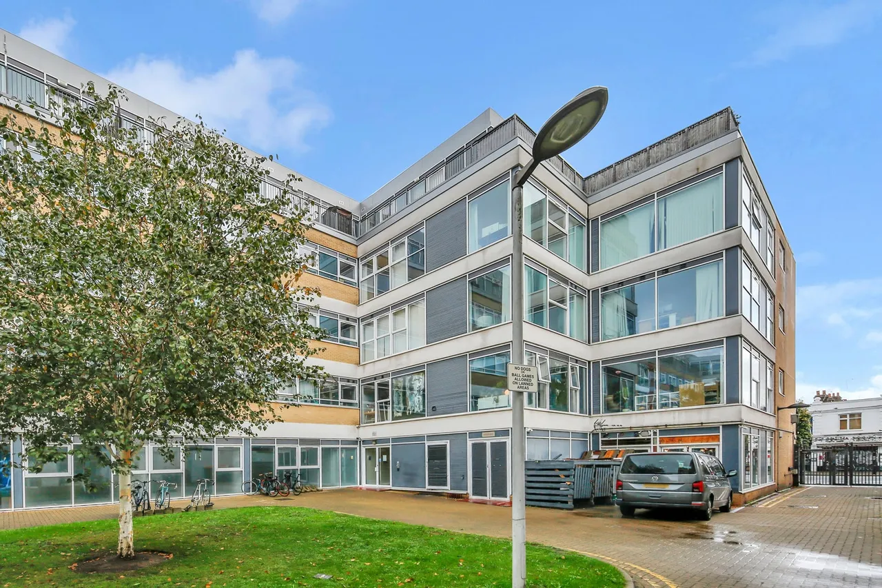1 bed property for sale — Flat 15, 49 Hacon Square, Richmond Road, London, E8 3BE
