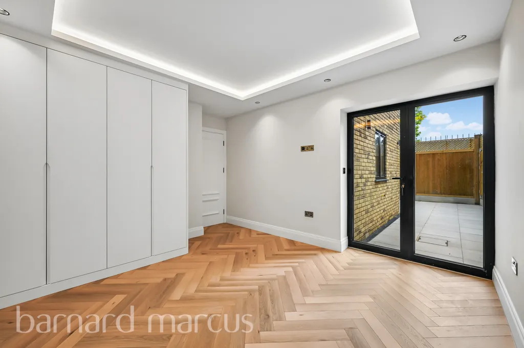Hazlewood Avenue, Morden, SM4, photo 5