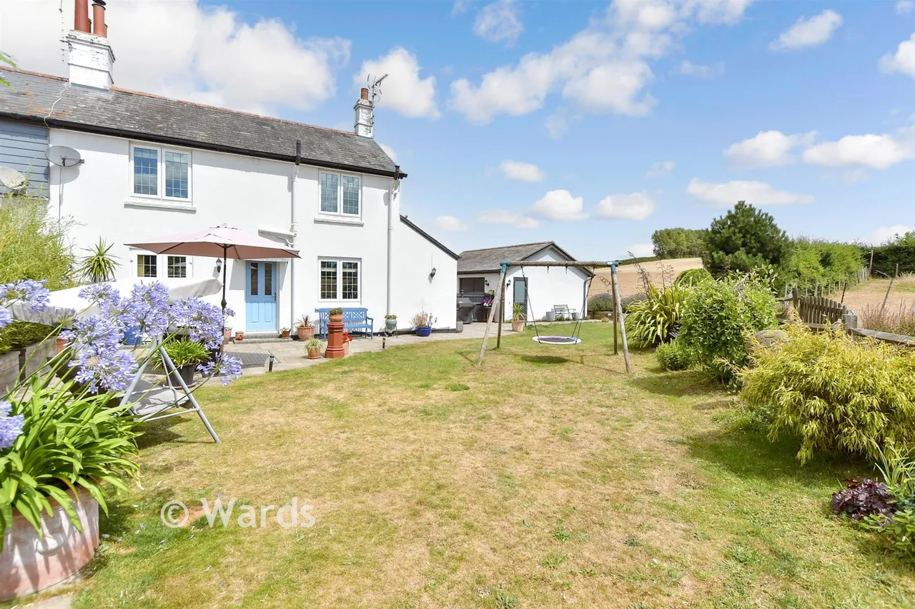 The Green, Eythorne, CT15, photo 17