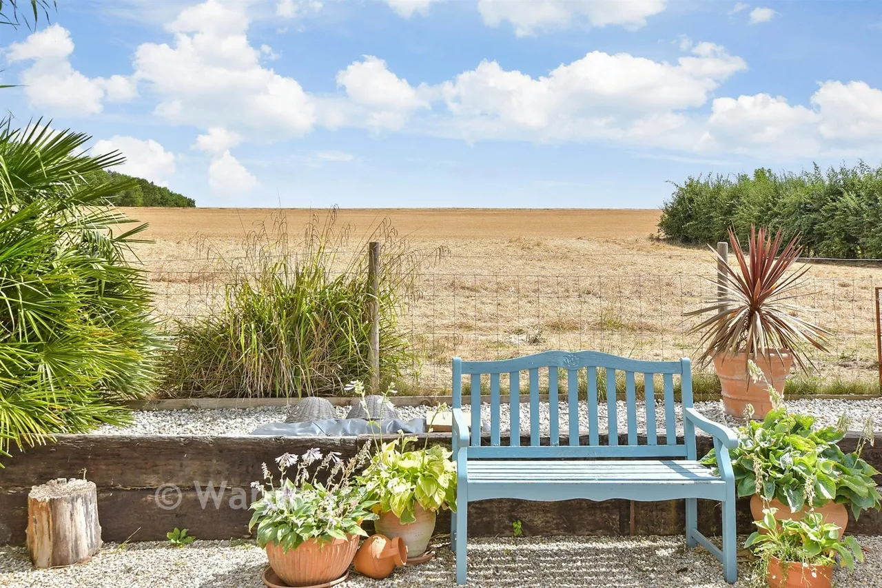 The Green, Eythorne, CT15, photo 8
