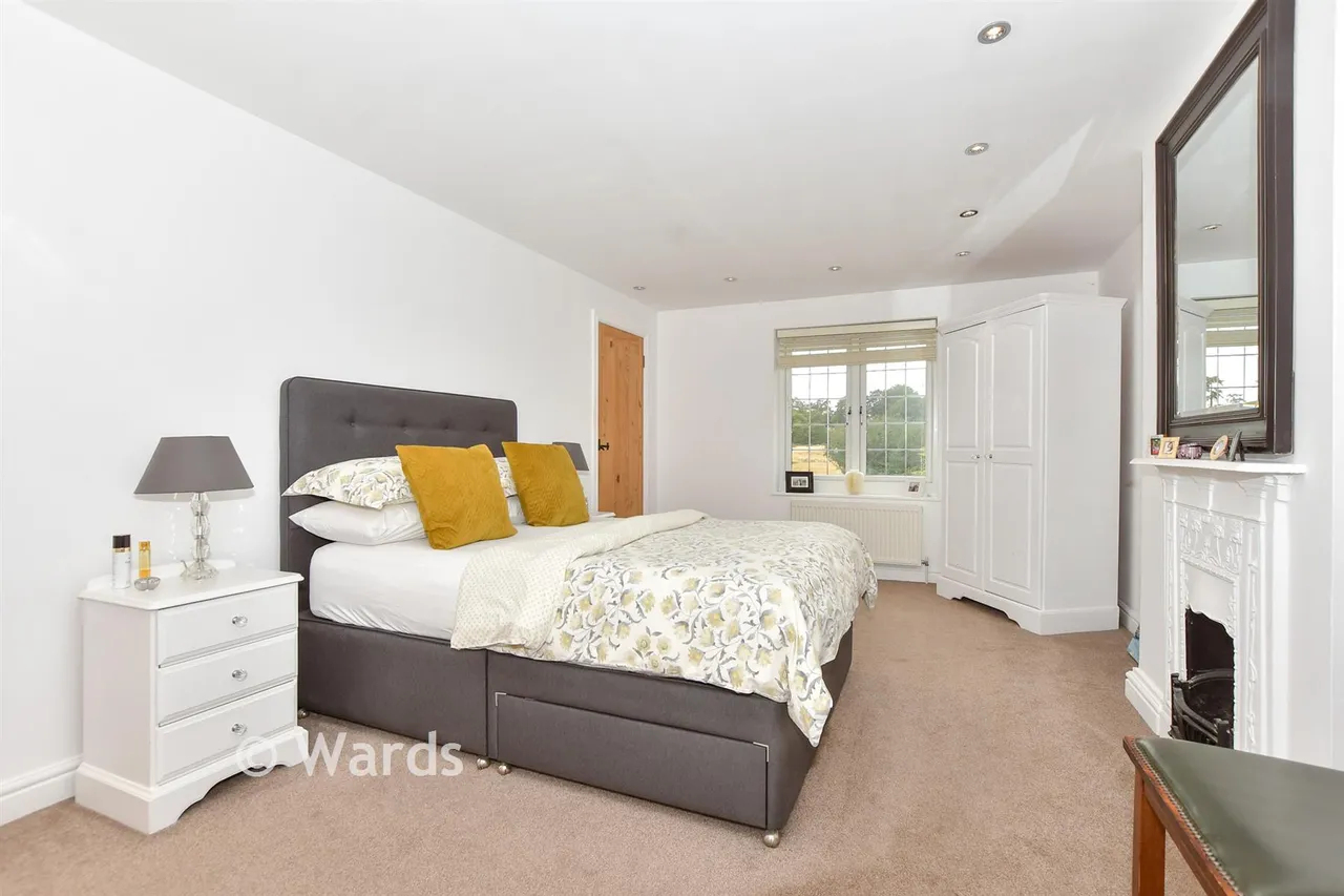 The Green, Eythorne, CT15, photo 15