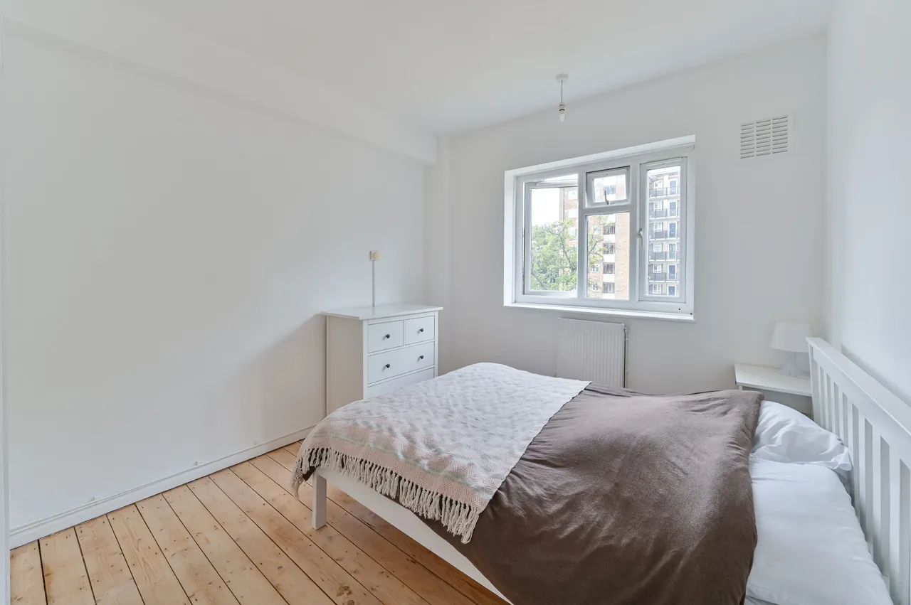 19 Elstead House, Redlands Way, London, photo 11
