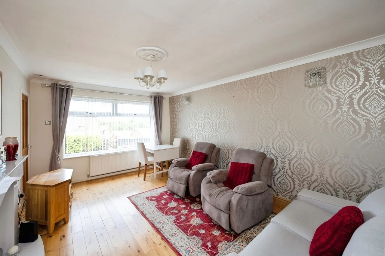 Thornham Crescent, Kirkby-in-Ashfield, Nottingham, Nottinghamshire, NG17, photo 8