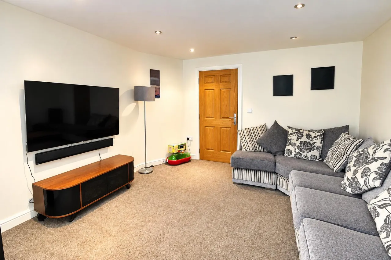 Oakenshaw Croft, Accrington, BB5, photo 4
