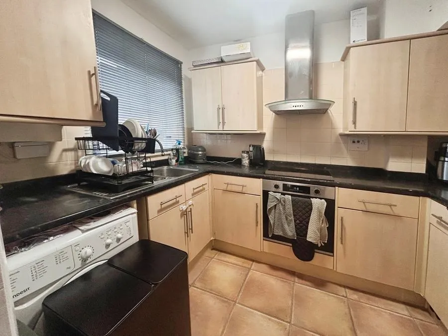 Stroller Close, Thatcham, RG19, photo 6