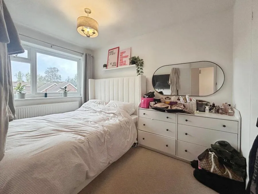 Stroller Close, Thatcham, RG19, photo 8