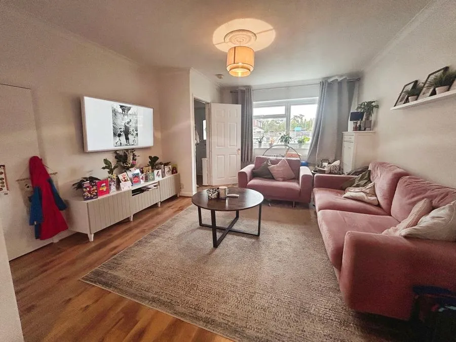Stroller Close, Thatcham, RG19, photo 4