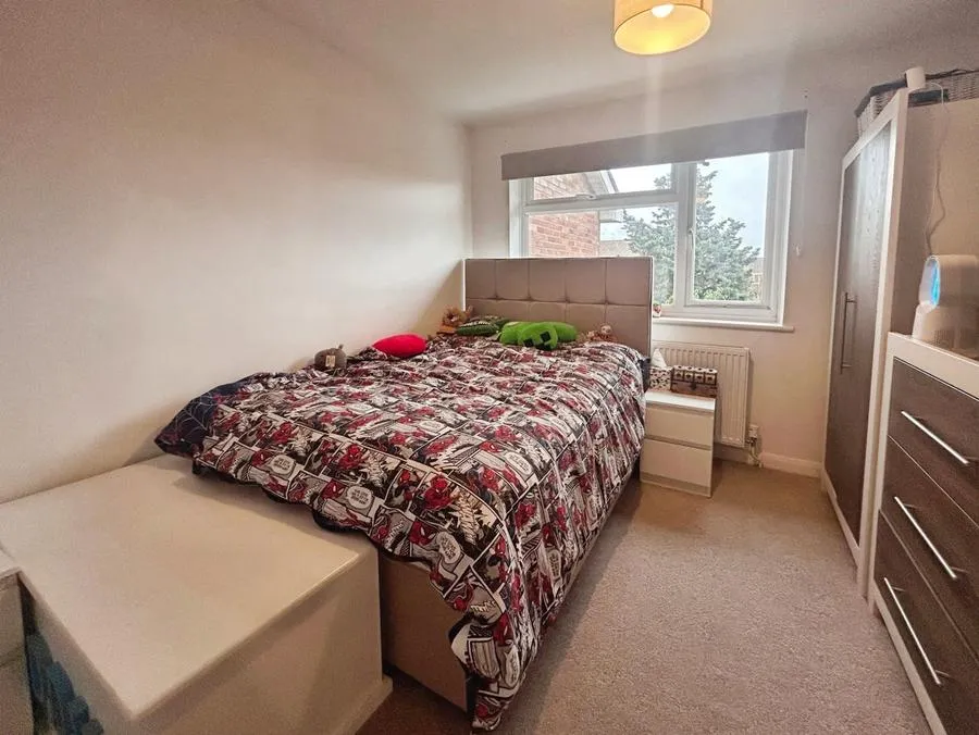 Stroller Close, Thatcham, RG19, photo 9