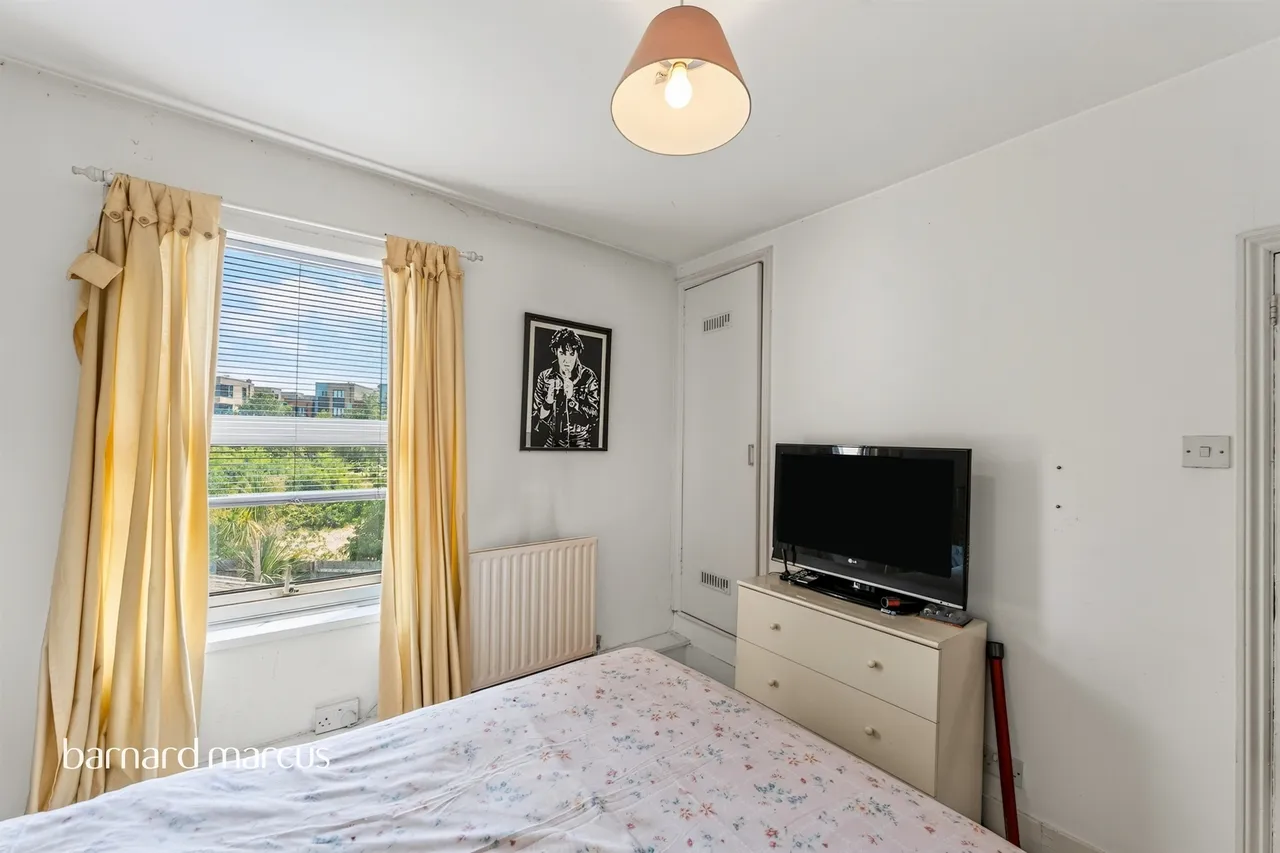 Spencer Road, Mitcham, CR4, photo 15