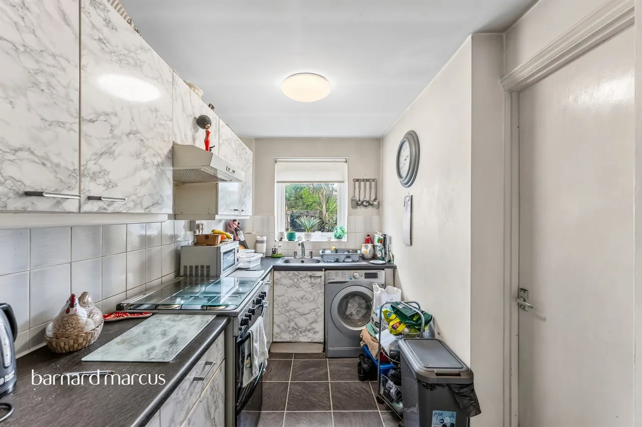 Spencer Road, Mitcham, CR4, photo 16
