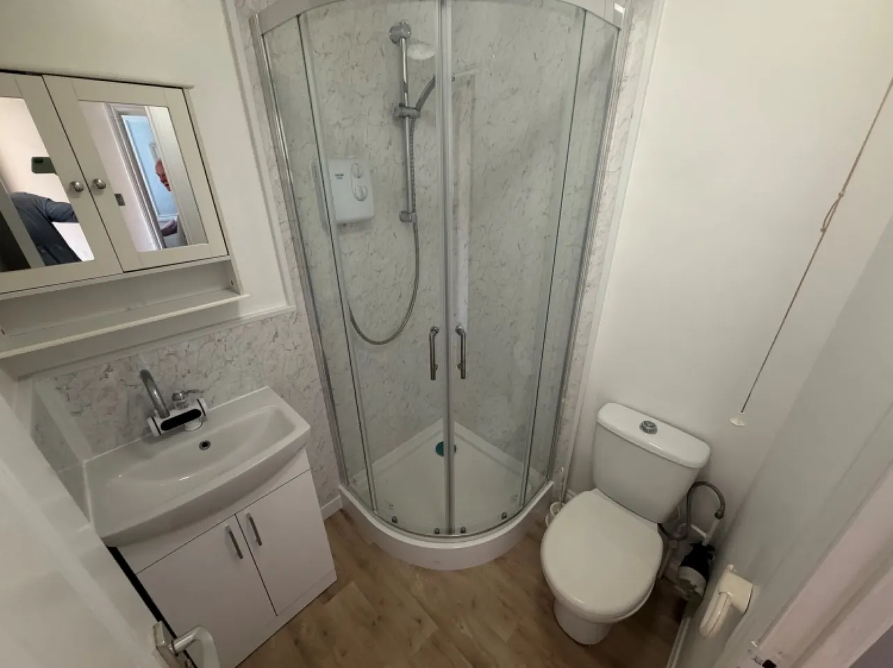 Flat 2, 9 Haden Hill Road, Halesowen, West Midlands, B63 3NE, UK, photo 3