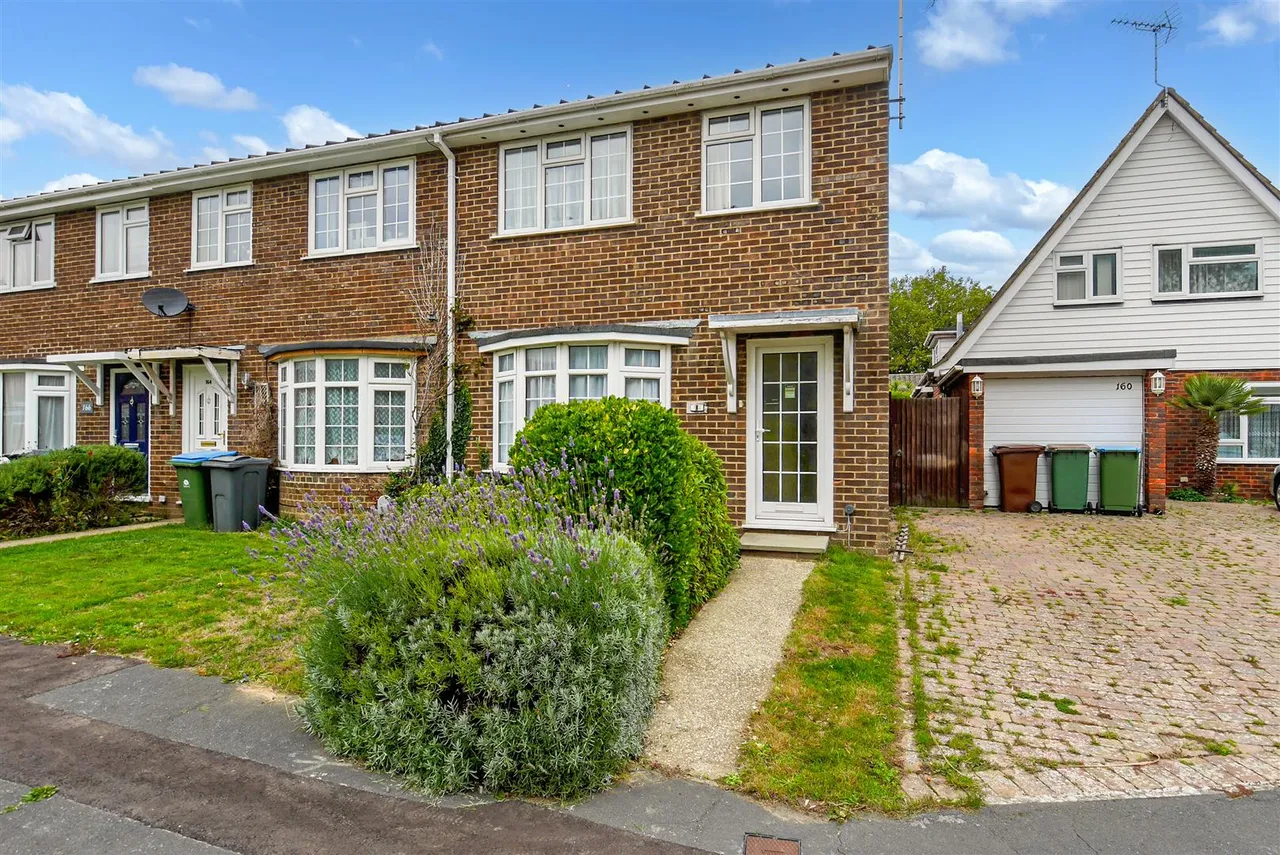 3 bed house for sale, Timberleys, Littlehampton