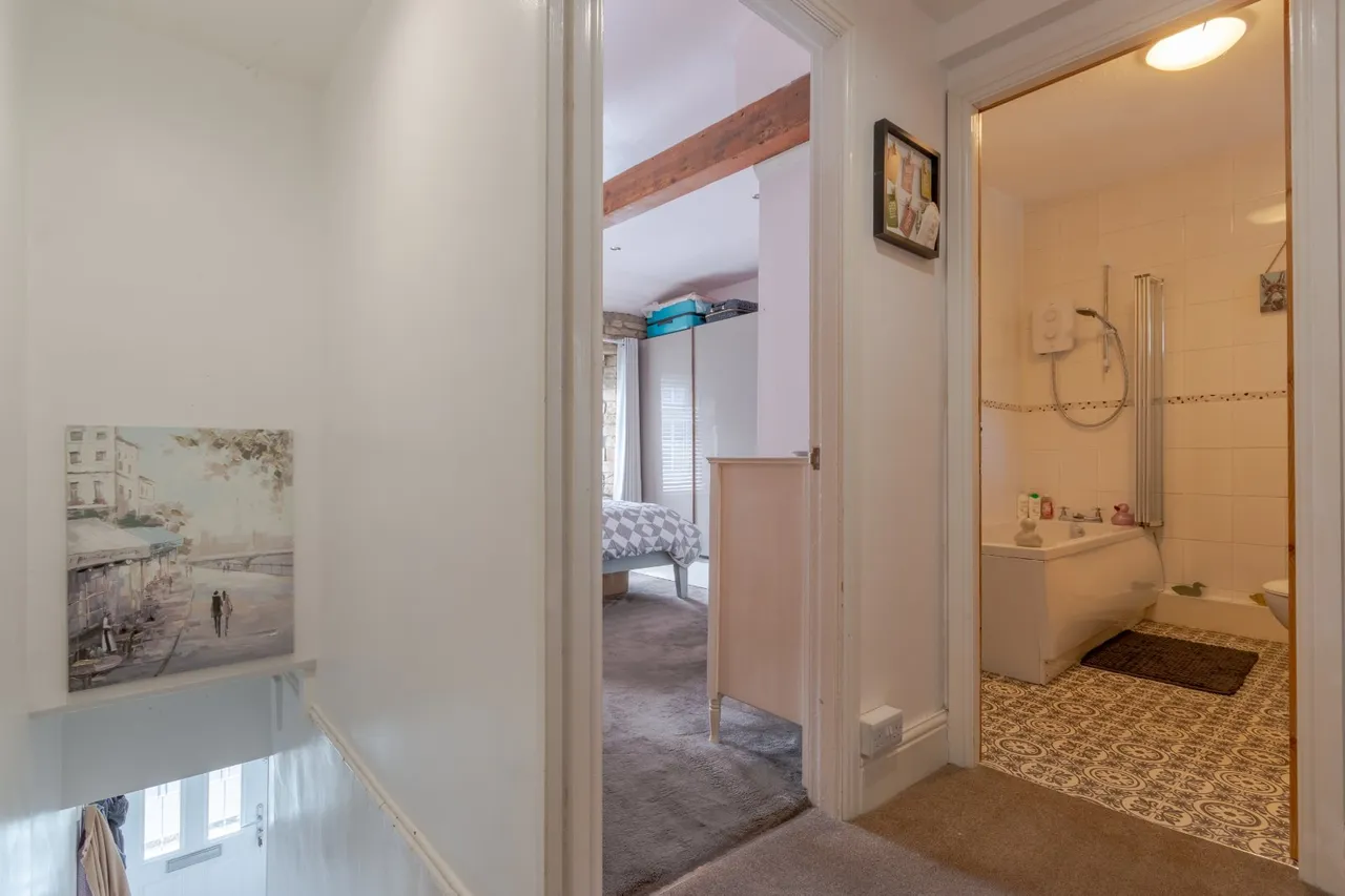 Main Street, Cottingley, BD16, photo 12
