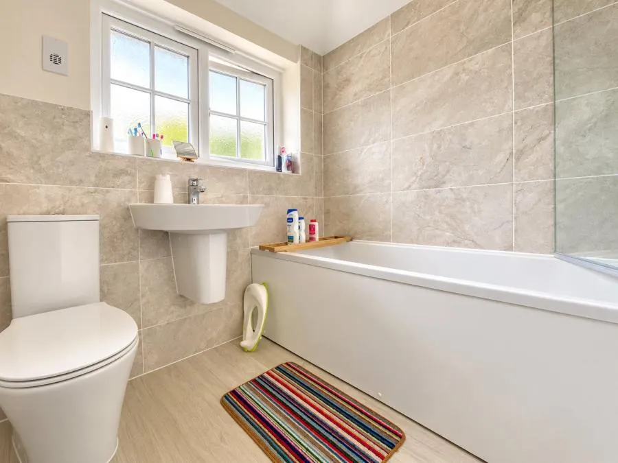 Bronte Grove, Arborfield Green, RG2, photo 5