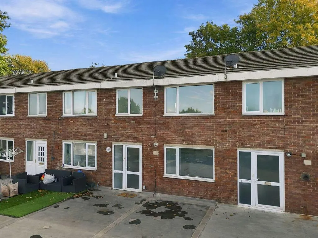 High Street, Epping, CM16, photo 23