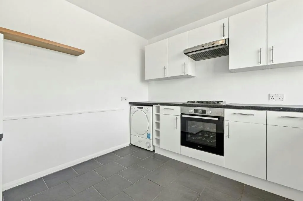 High Street, Epping, CM16, photo 6