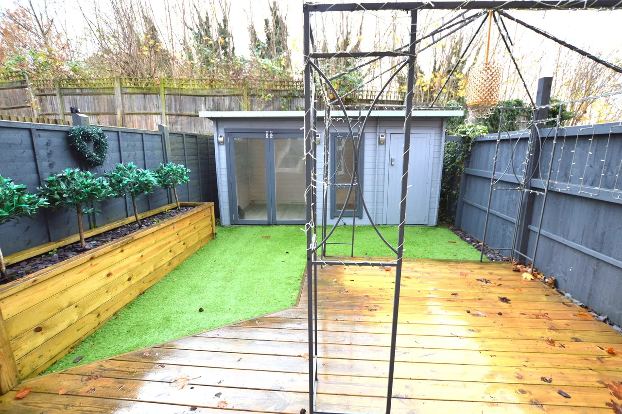 Martin Court, Kemsley, Sittingbourne, ME10 2GN, photo 9