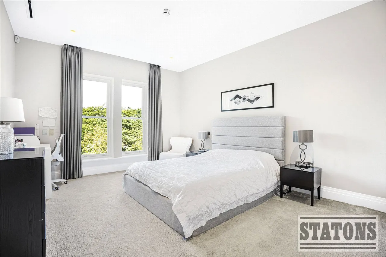 Cockfosters Road, Hadley Wood, Hertfordshire, EN4 0JT, photo 7
