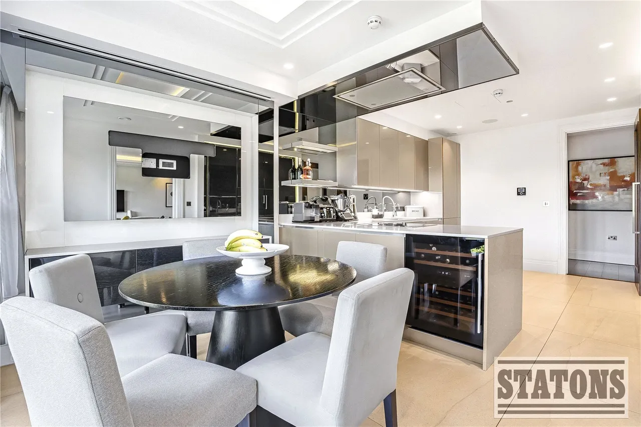 Cockfosters Road, Hadley Wood, Hertfordshire, EN4 0JT, photo 6