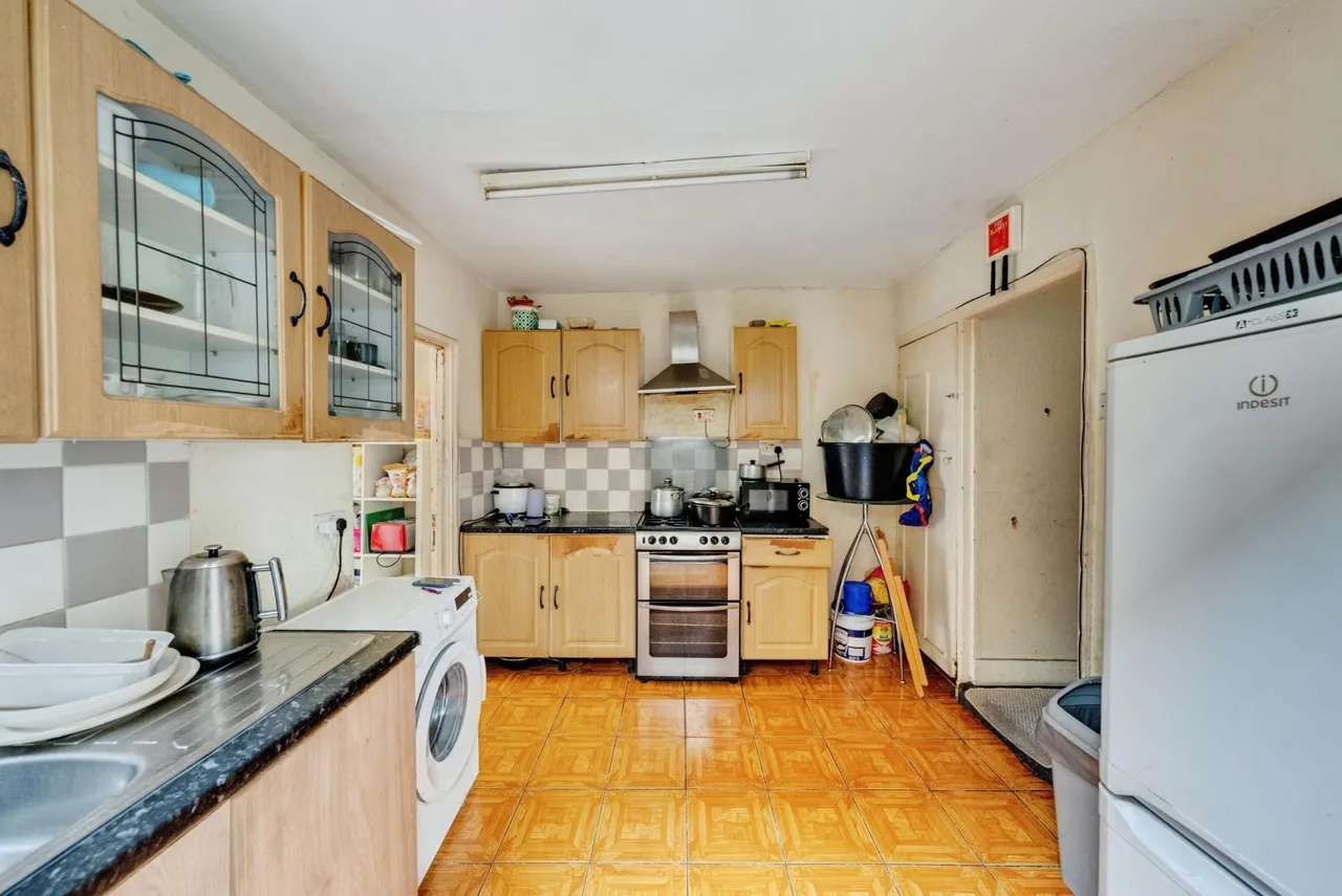 Cumberland Road, London, E13, photo 7