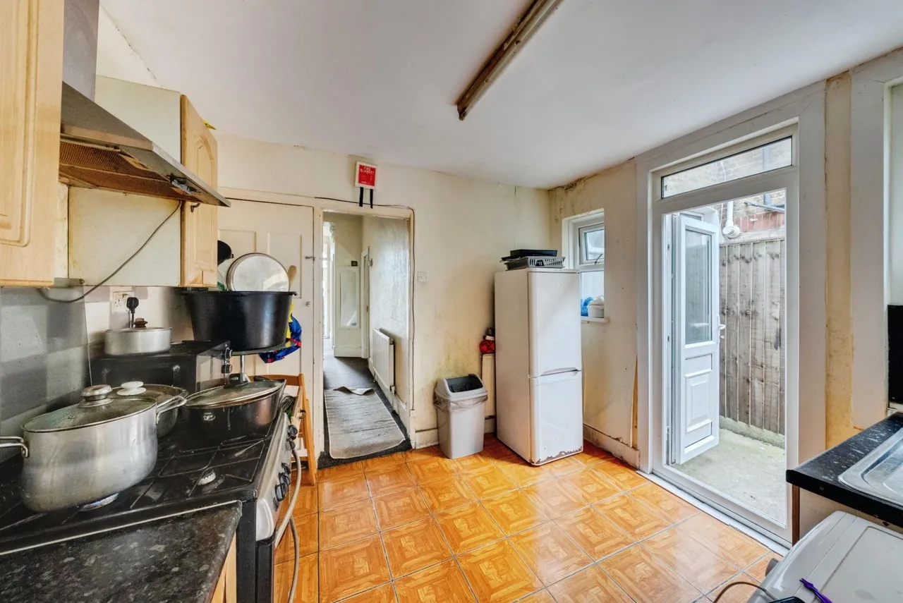 Cumberland Road, London, E13, photo 8