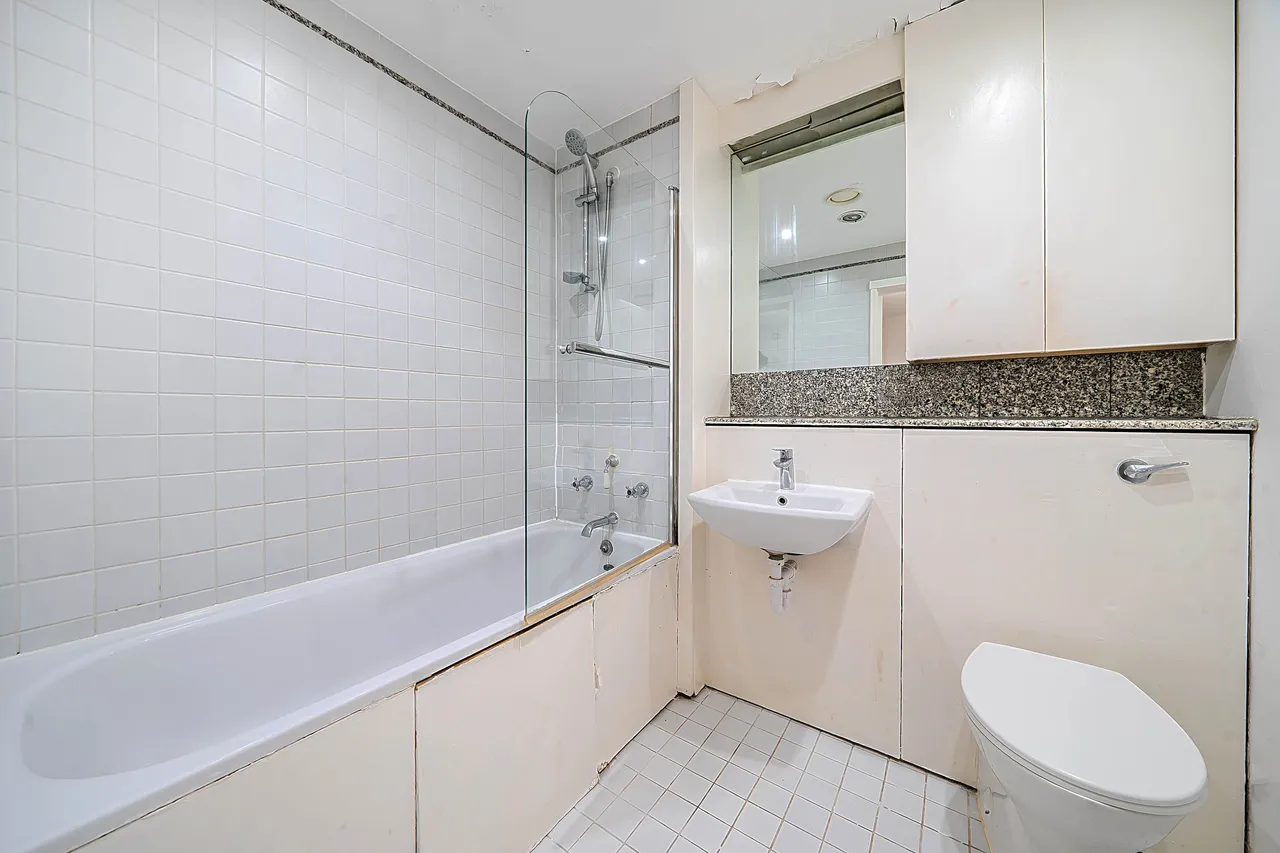 361 Point West, 116 Cromwell Road, London, photo 5