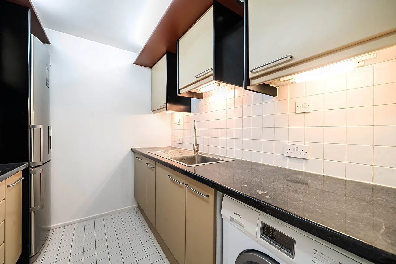 361 Point West, 116 Cromwell Road, London, photo 3
