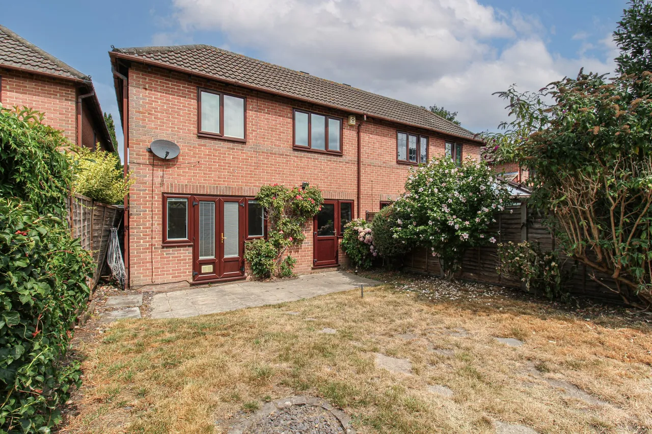 Oaken Copse, Church Crookham, Fleet, GU52 8DL, photo 13