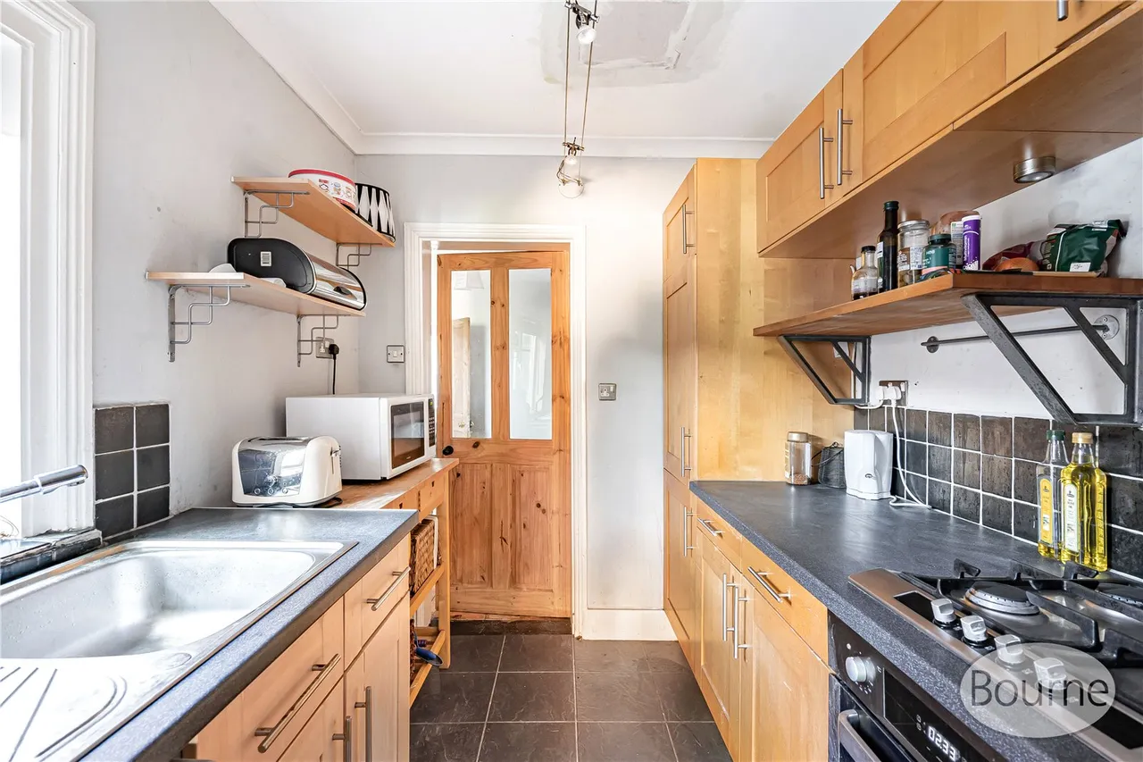 Chestnut Road, Guildford, GU1, photo 4