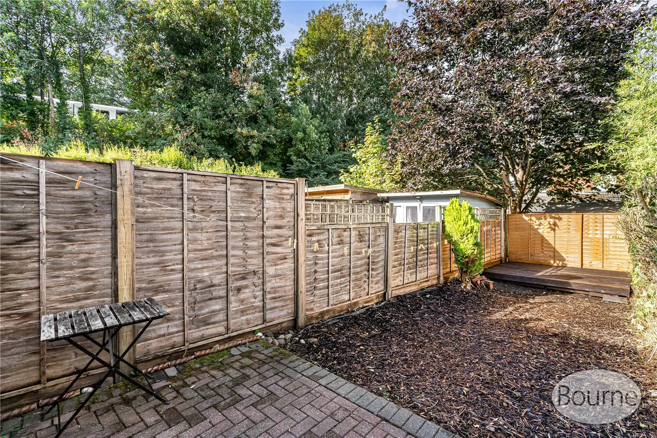 Chestnut Road, Guildford, GU1, photo 9
