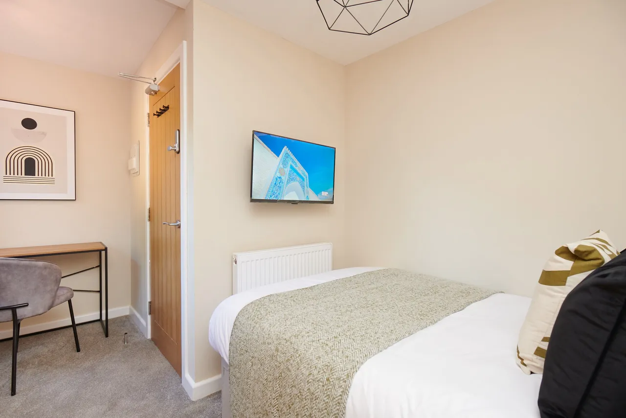 Room 2, Lord Haddon Road DE7 8AX, photo 3