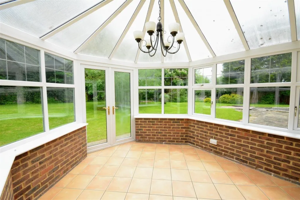 Heathside Place, Epsom, KT18, photo 10