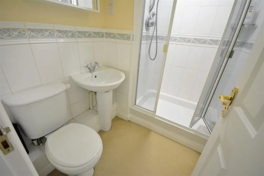 Heathside Place, Epsom, KT18, photo 19