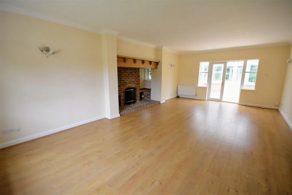 Heathside Place, Epsom, KT18, photo 9