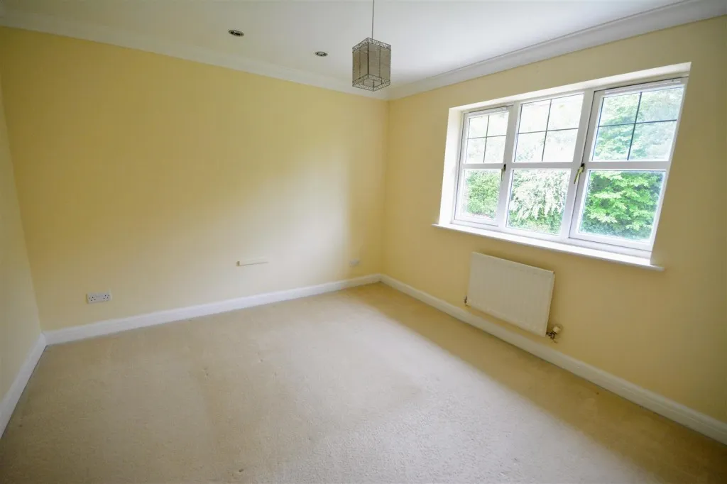 Heathside Place, Epsom, KT18, photo 18
