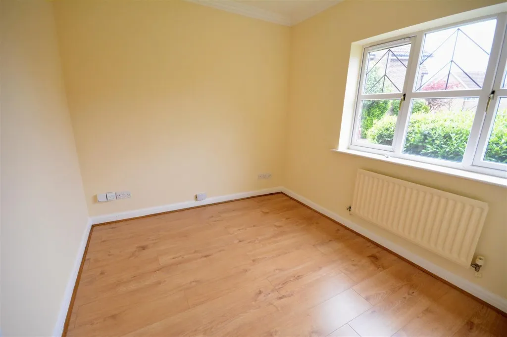 Heathside Place, Epsom, KT18, photo 11