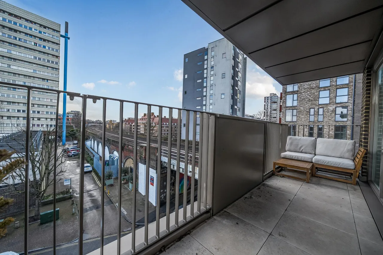 Wyndham Road, SE5, photo 9