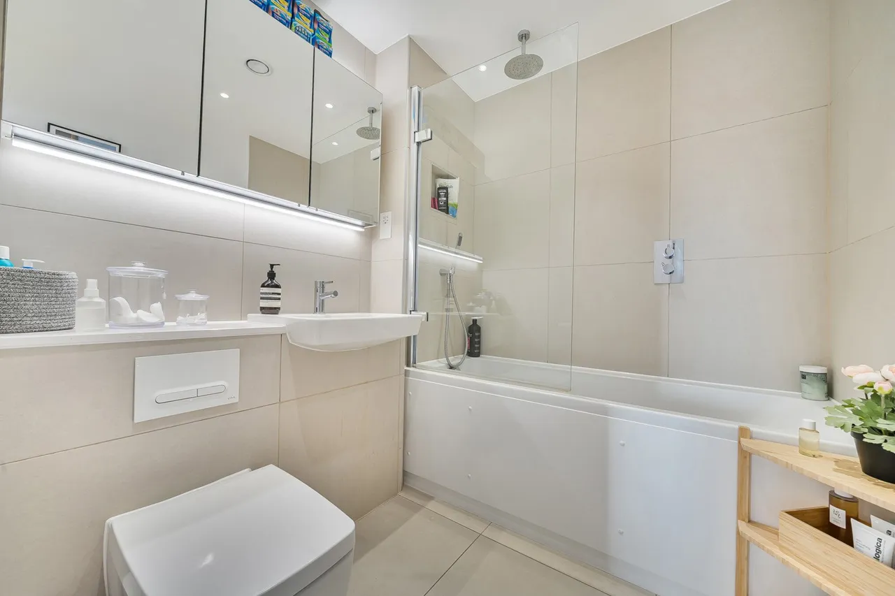 Wyndham Road, SE5, photo 8