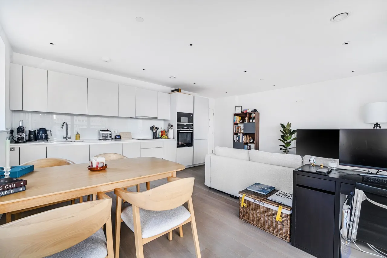 Wyndham Road, SE5, photo 16