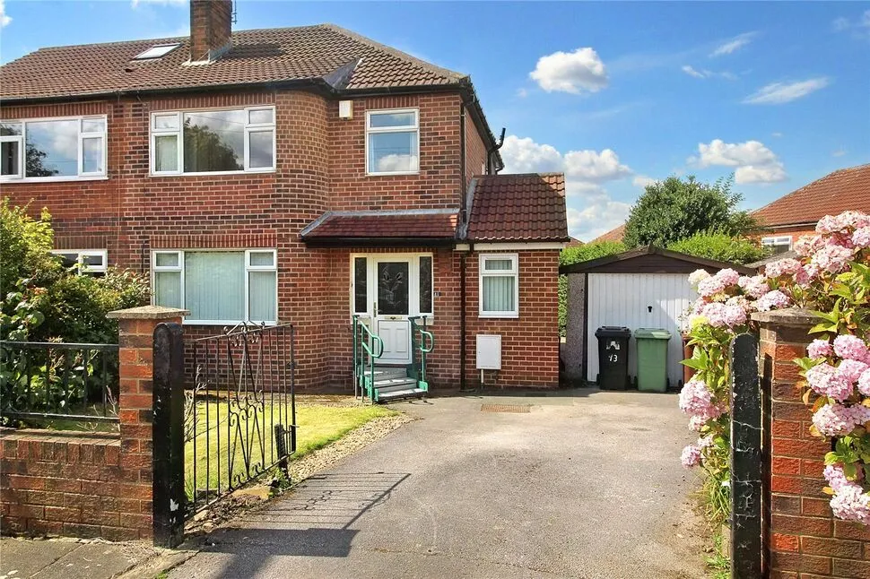 3 bed house to rent, Hawkhill Drive, Leeds, LS15