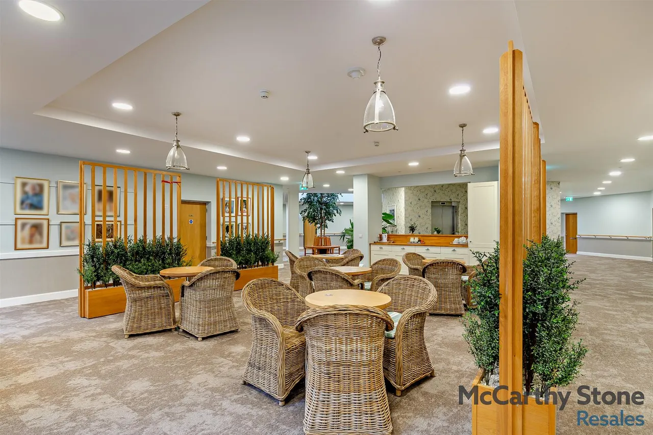 Bowes Lyon Place, Poundbury, DT1, photo 14