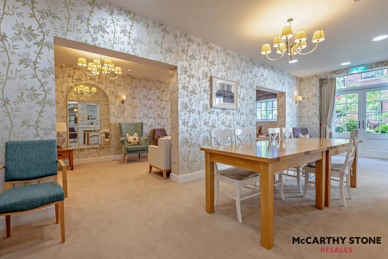 Bowes Lyon Place, Poundbury, DT1, photo 15
