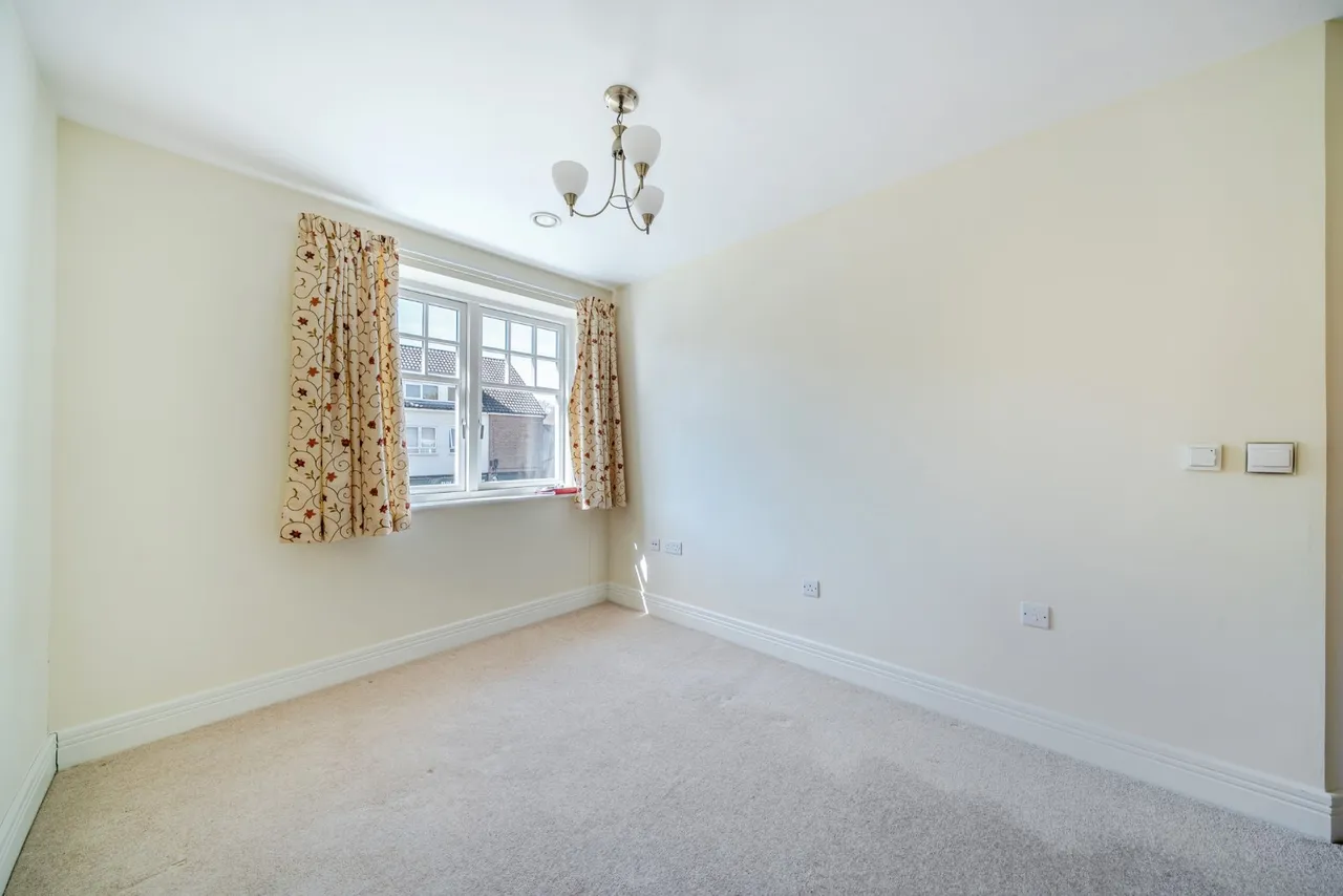 High Street, Knowle, B93, photo 11