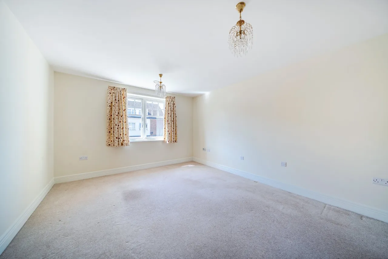High Street, Knowle, B93, photo 9