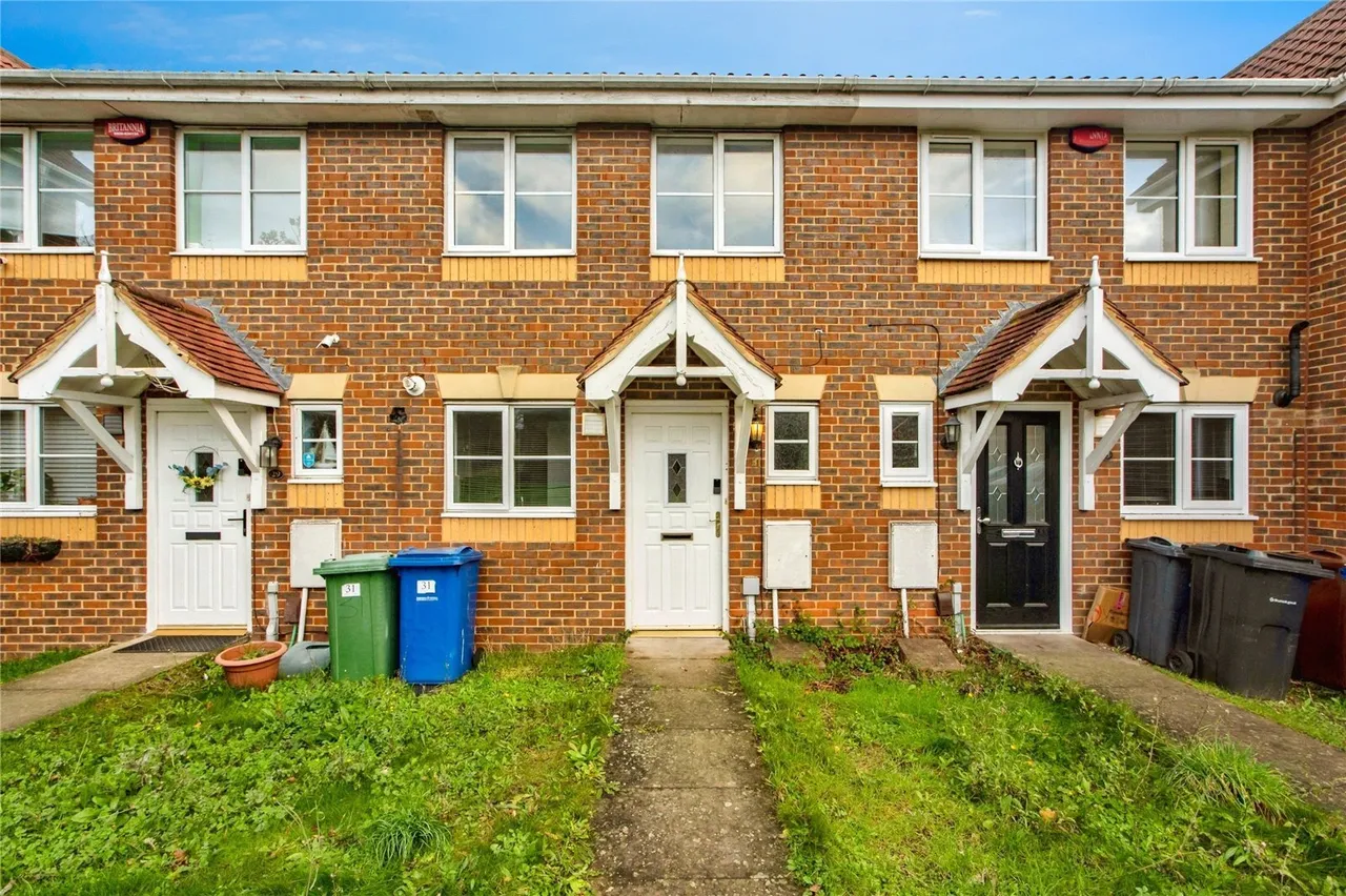 2 bed house for sale — Sewell Close, Chafford Hundred, Grays, Essex, RM16