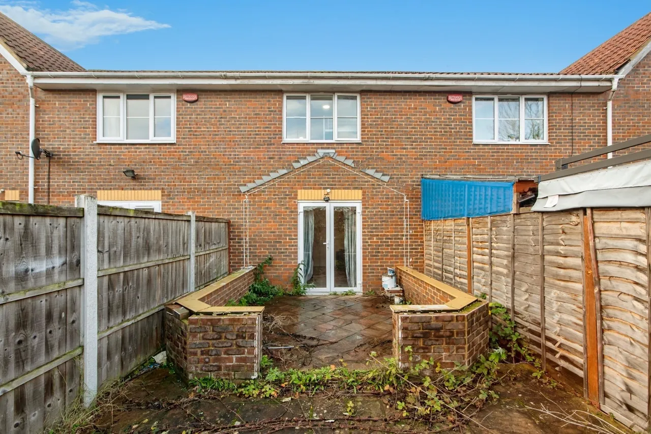 Sewell Close, Chafford Hundred, Grays, Essex, RM16, photo 11